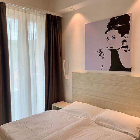Hotel Italia Garda  Luaran gambar