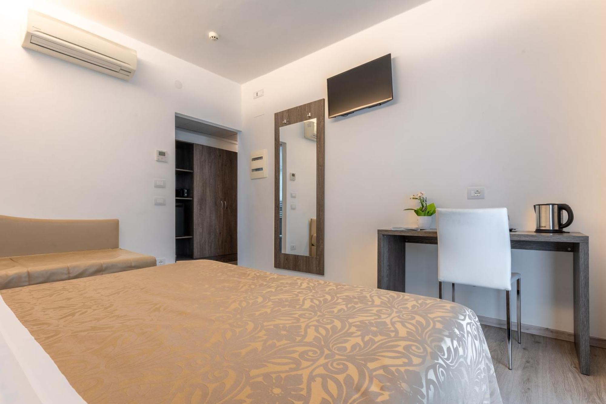 Hotel Italia Garda  Bilik gambar